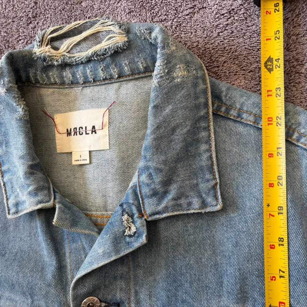 MRCLA Denim Jacket Size L Blue Distressed Zipper Sleeve Trucker Mr. Completely